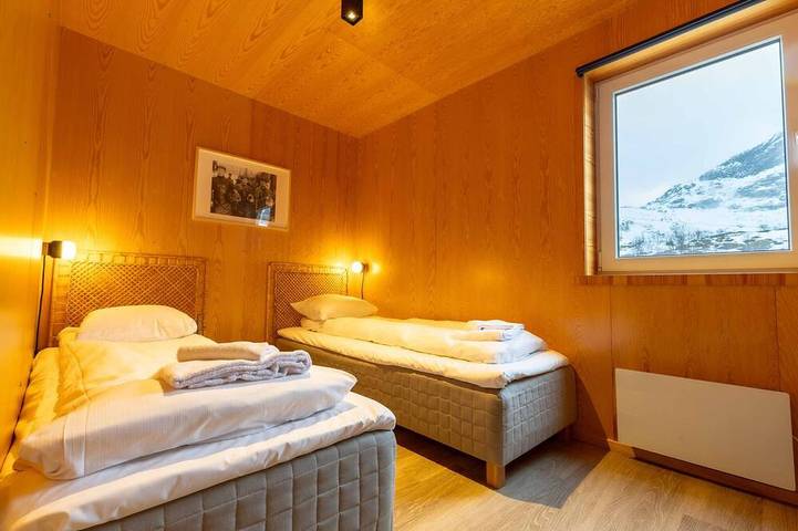 Blockhütte für 5 Personen, mit Balkon und Sauna auf den Lofoten - 2