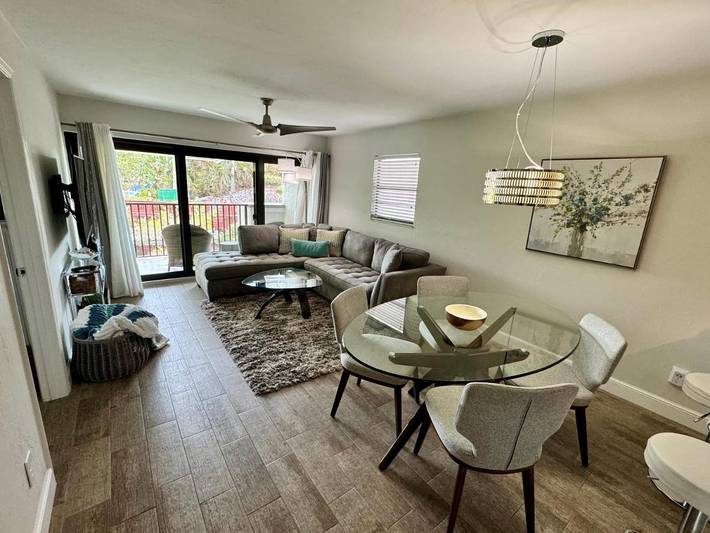 Aparthotel para 4 personas, con vistas además de terraza y vistas al lago - 1
