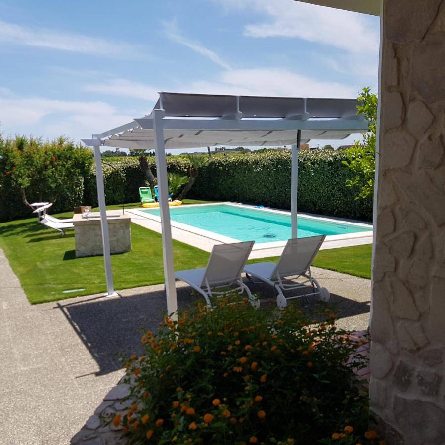 Villa Brancasi con piscina in Brindisi, Salento