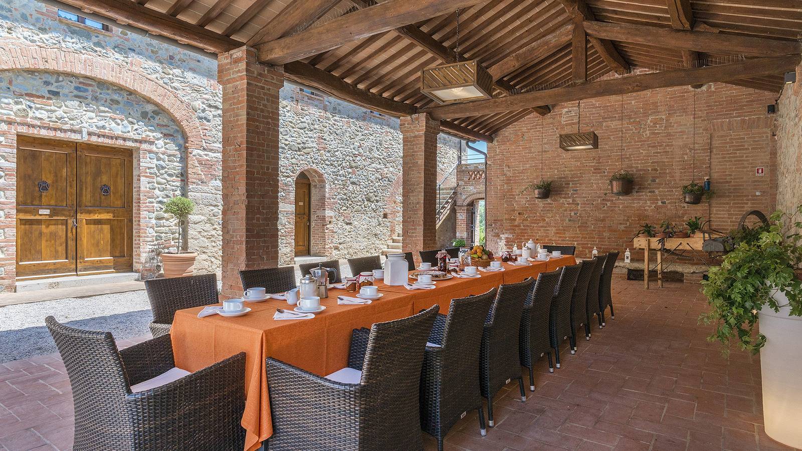 Podere Bellaria 18+2, Emma Villas in Asciano, Siena Provinz