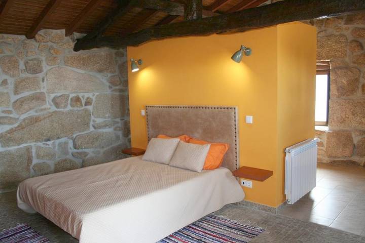 Maison de campagne pour 2 personnes, avec jardin et jacuzzi dans Tondela
