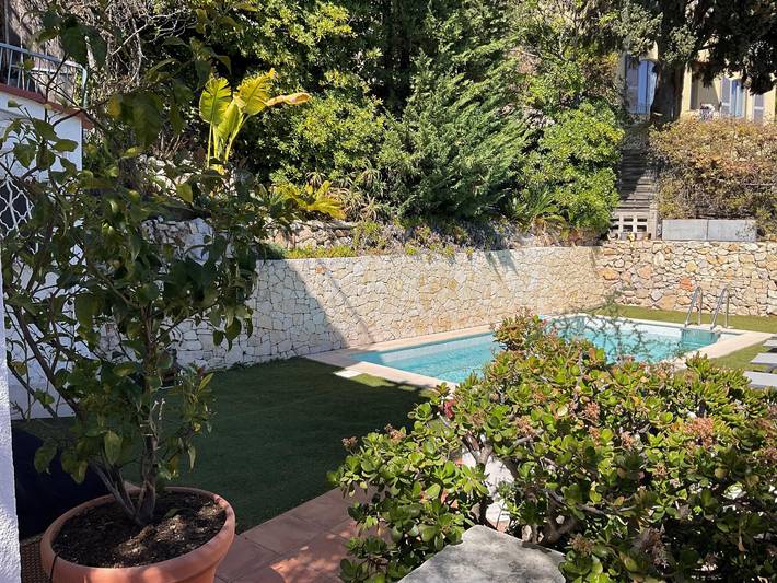 Location de vacances pour 6 personnes, avec terrasse et jardin, animaux acceptés à Èze - 3
