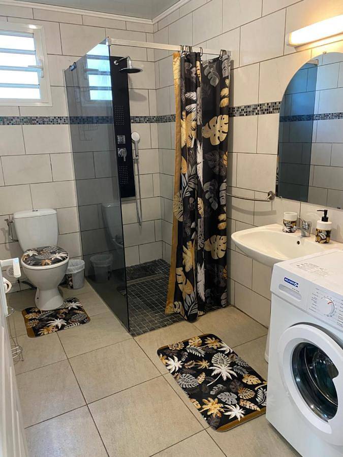 Gîte pour 4 personnes, avec terrasse dans Cambuston - 4