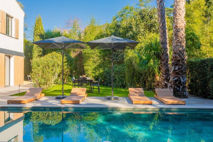 Villa pour 8 personnes, avec bassin pour enfant et jardin à La Croix-Valmer