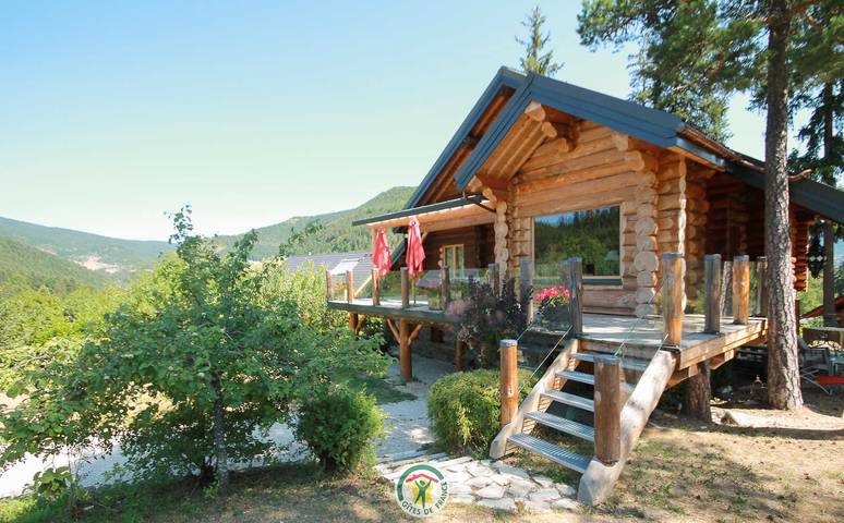 Gîte pour 14 personnes, avec sauna ainsi que jardin et terrasse