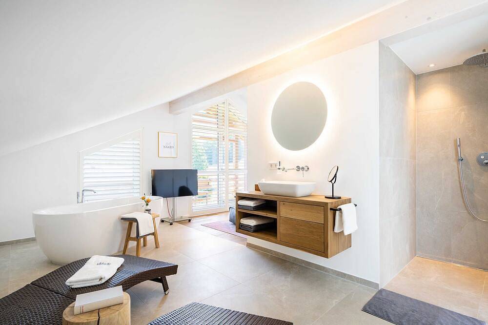 Entire apartment, Tegernsee Suites - Suite Early Bird in Gmund, Bavarian Alps