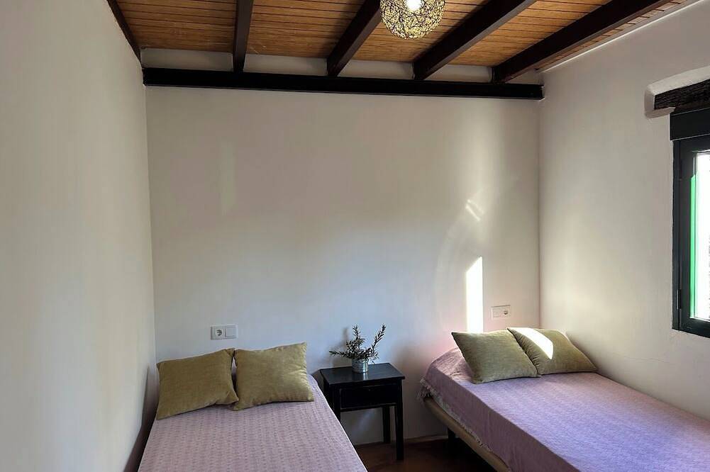 Casa Rural Única Nature, Swimming Pool and Sunsets in Arahal, Sevilla Provinz