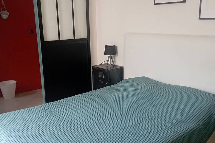 Location de vacances pour 5 personnes, avec jardin et jacuzzi, animaux acceptés à Lagord - 4