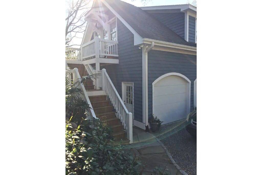 The Love Shack in Ogden (Wilmington), New Hanover County