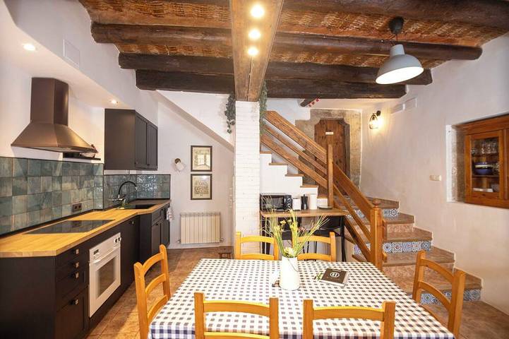 Gîte pour 12 personnes, avec balcon - 1
