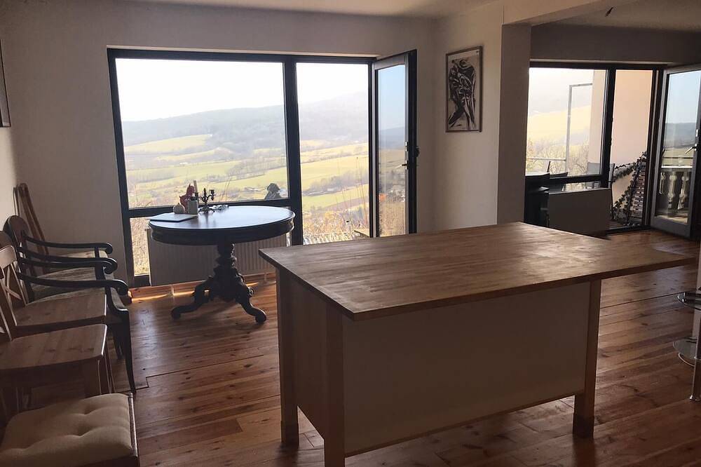 Ganze Wohnung, Panoramablick auf die Rhön in Bischofsheim an der Rhön, Rhön-Bayern