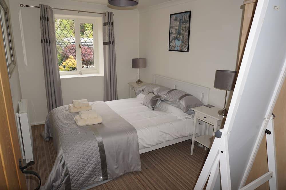 Dog friendly 2 bed barn - walking distance to Slapton Sands Beach & Slapton Ley in Slapton, South Devon
