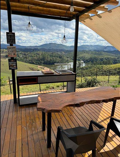 Pousadas para 2 pessoas, com vista e vista para o lago e ainda jardim, com animais de estimação em Igaratá