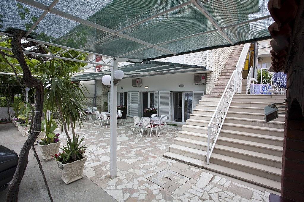 Cały apartament, Apartament w Duće z Widok na morze, taras, Klimatyzacja, Wifi (850-1) in Dugi Rat, Żupania splicko-dalmatyńska