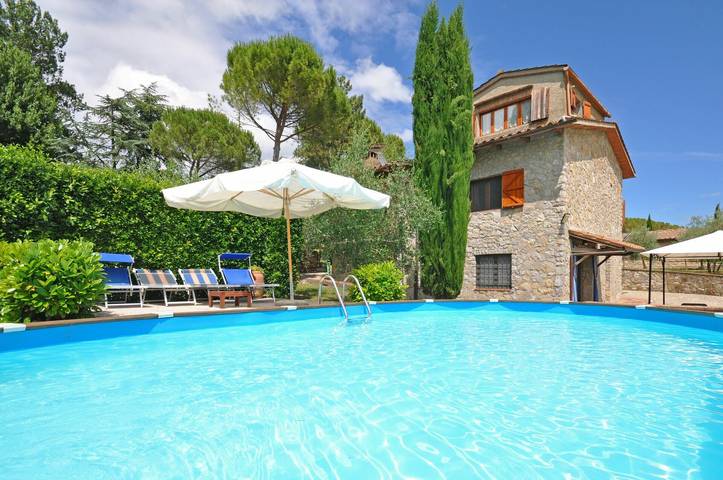 Villa per 8 persone, con piscina, con animali domestici a Gaiole in Chianti