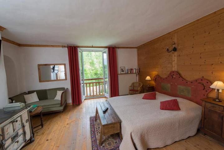 Chambre d’hôte pour 3 personnes, avec Terrasse ainsi que Jardin et Vue
