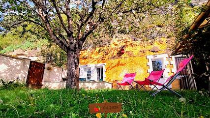 Gîte pour 6 personnes, avec jacuzzi et jardin à Luynes