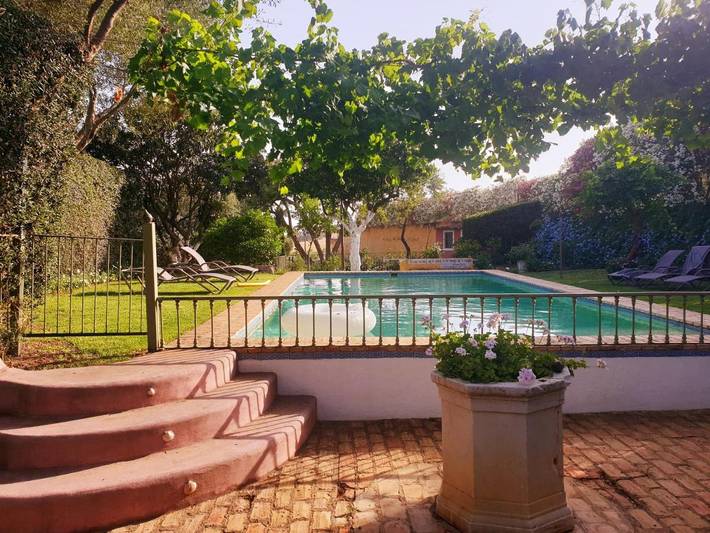Casa rural para 18 personas, con piscina además de jardín y vistas en Carmona  - 2