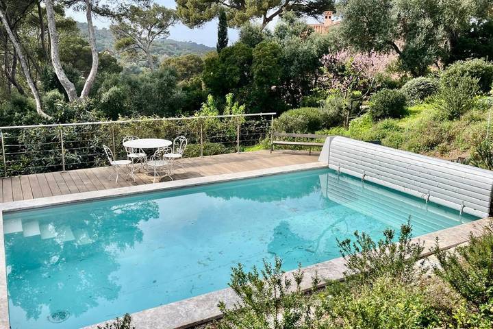 Location de vacances pour 12 personnes, avec Terrasse et Jardin dans Port du Niel