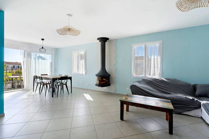 Casa de vacaciones 'Sérénité' con terraza privada, jardín privado y Wi-Fi in Pisany, Saintes region