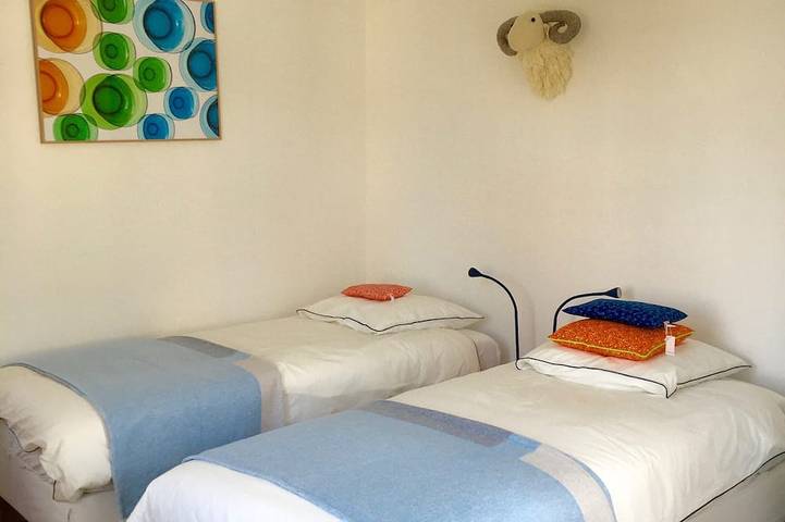 Location de vacances pour 6 personnes, avec terrasse à Garches - 2