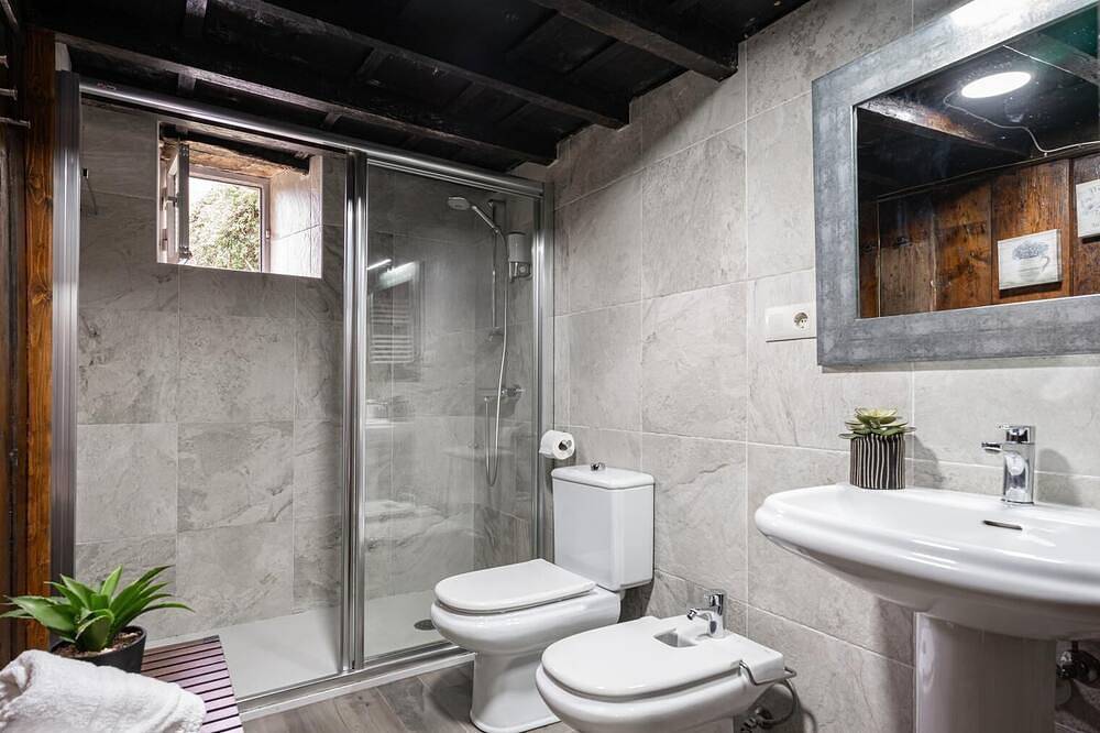 Fantásticas vistas sobre las montañas y Pacífica in Teverga, Cordillera Cantábrica