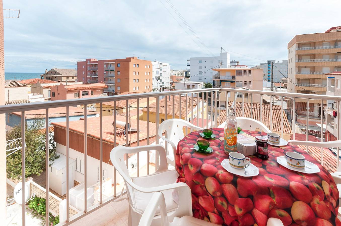 Entire apartment, Odisea in Piles with 3 bedrooms and 2 bathrooms in Piles, Costa de Valencia