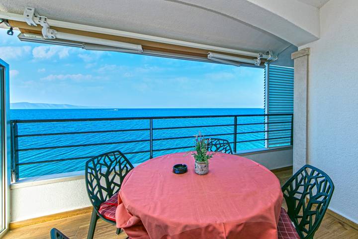 Ferienwohnung mit Meerblick für 2 Personen, mit Terrasse in Split-Dalmatien
