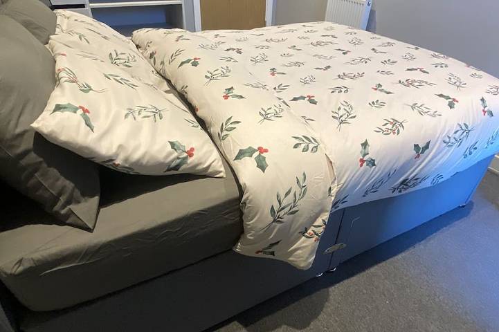 Apartment for 2 people, with hot tub in Sheffield