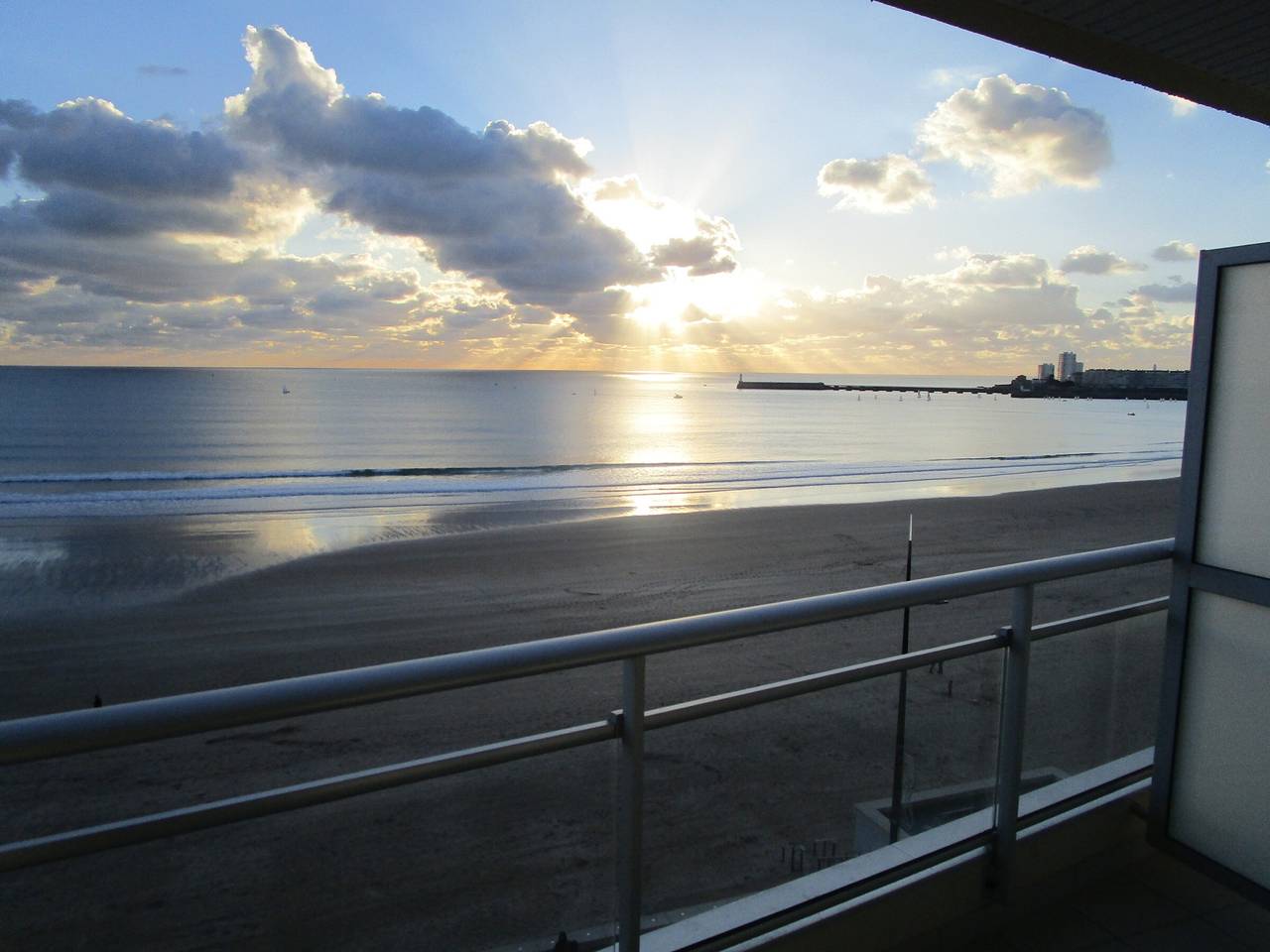 Ganzes Studio, Geräumiges Studio mit Balkon, Meerblick, Les Sables d'Olonne in Les Sables-d'Olonne, Vendée