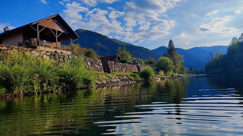Location de vacances pour 8 personnes, avec Balcon et Terrasse ainsi que Jardin et Vue dans Brod na Kupi - 2