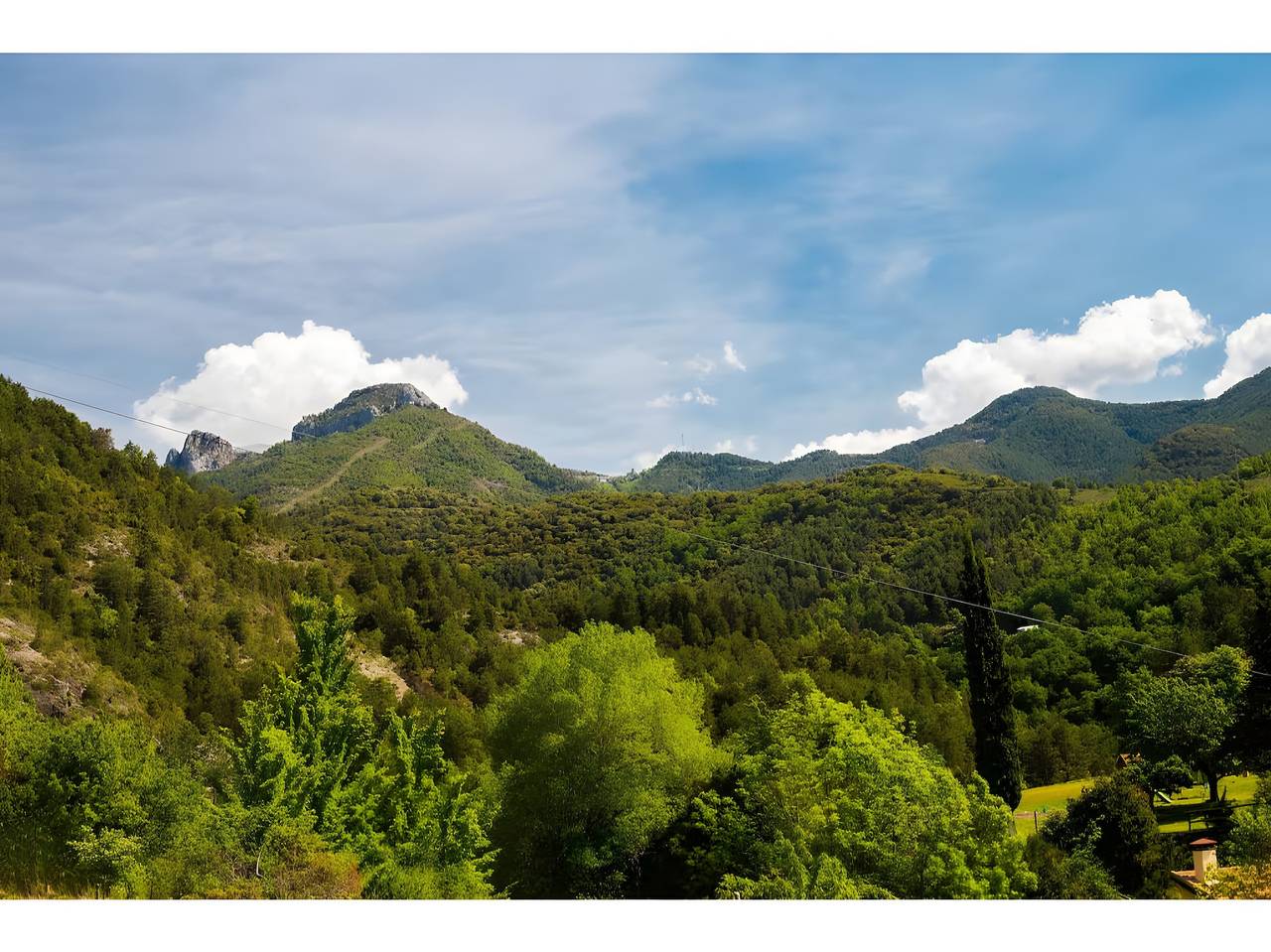 Apartamento 'Santa Justa' con vistas a la montaña, Wi-Fi y aire acondicionado in Hospital de Tella, Tella-Sin