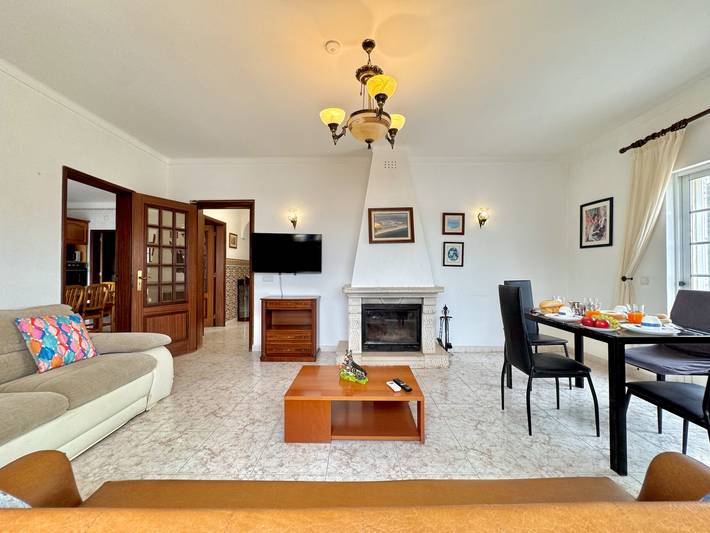 Gîte pour 7 personnes, avec balcon à Altura - 4