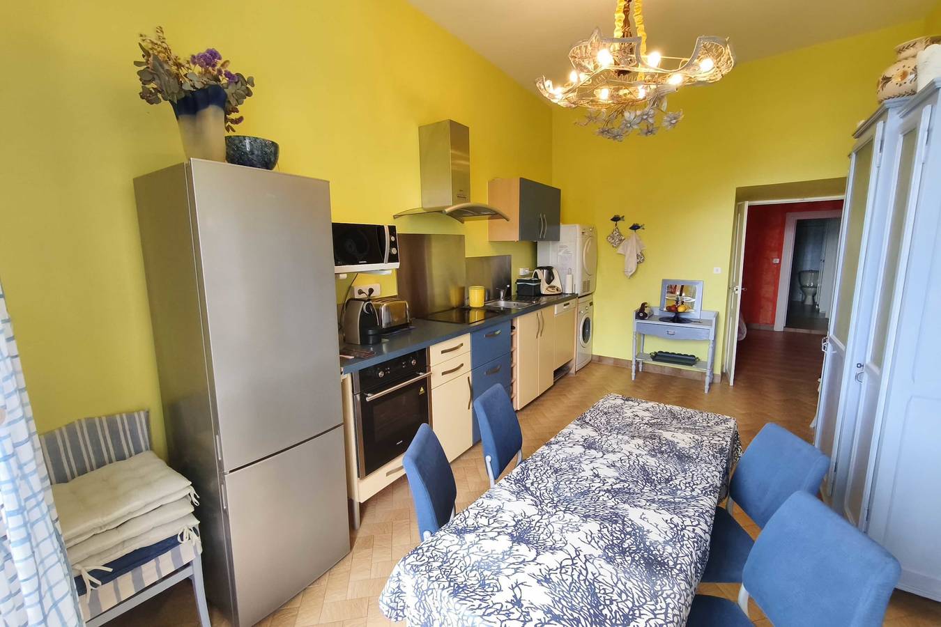 Ganze Wohnung, 2-bedroom apartment with balcony and sea view in Ajaccio, Ajaccio und Umgebung