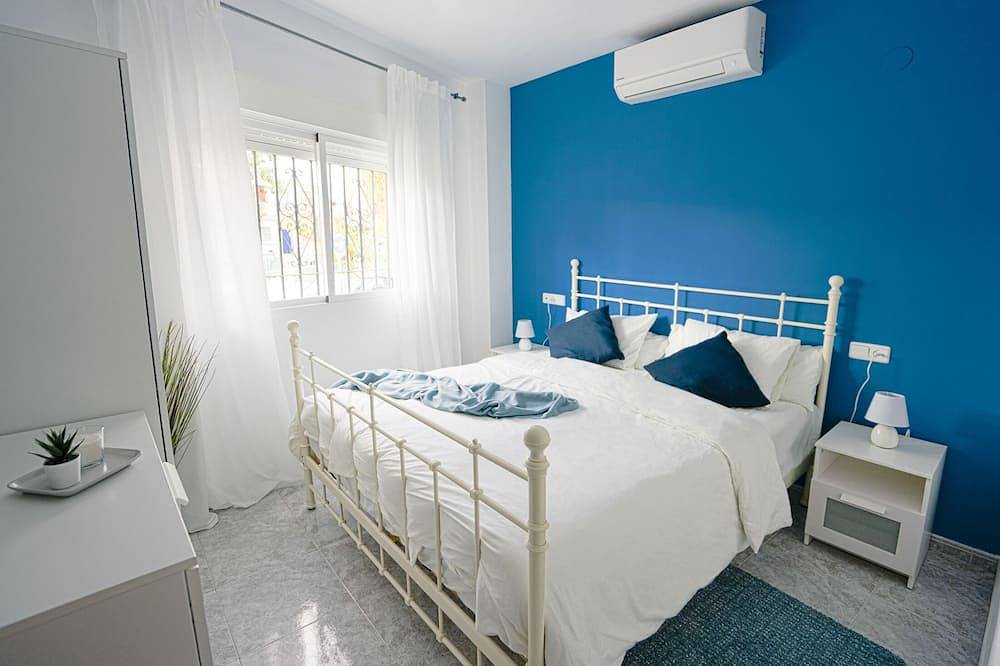 Entire apartment, Casa Meandro: 9min➟⛱️⋆Terrace⋆Garage Parking⋆Ac⋆Wifi⋆Washing Machine in La Herradura, Almuñecar