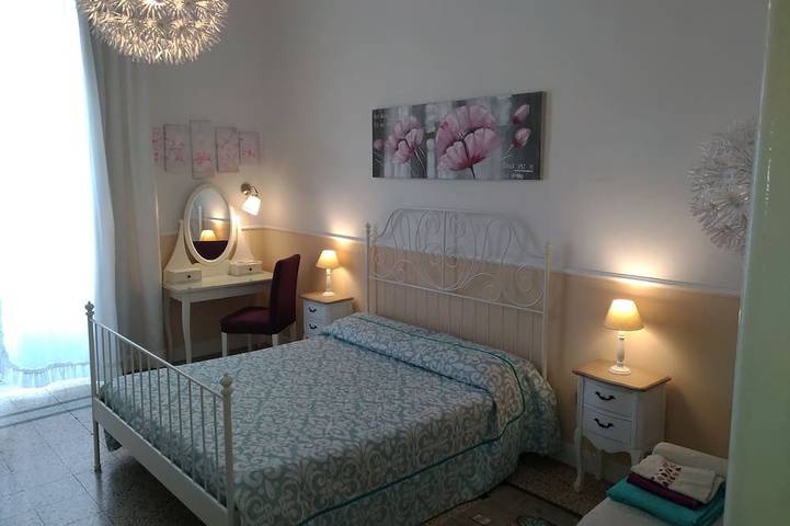 Appartement entier, Appartement confortable dans le centre de Catane, près de la mer in Catane, Province de Catania