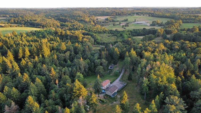 Gîte pour 12 personnes, avec piscine et sauna à Piégut-Pluviers - 3