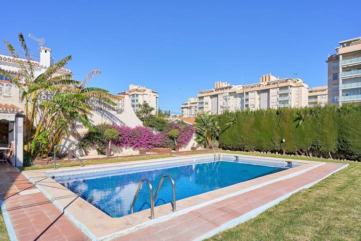 Casa rural para 10 personas, con jardín en Rincón de la Victoria - 2