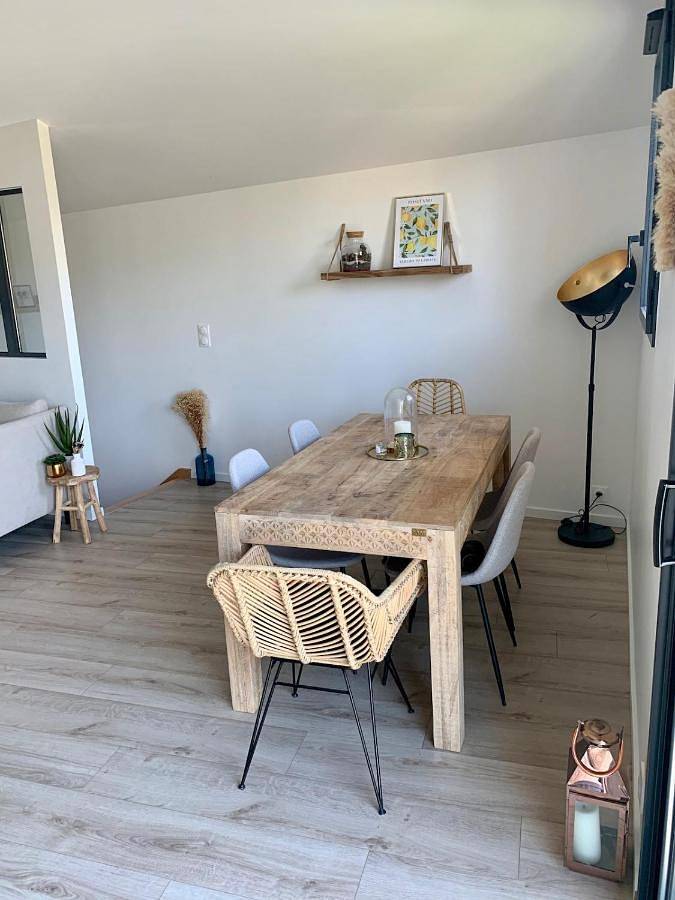 Gîte pour 4 personnes, avec balcon et vue ainsi que piscine et vue sur le lac à Messery - 2