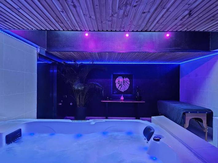 Gîte pour 4 personnes, avec vue ainsi que terrasse et sauna, animaux acceptés à Emmerin