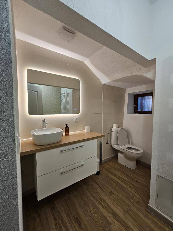 Appartement entier, Two-Bedroom Apartment in Monnetier-Mornex, Région de Saint-Julien-en-Genevois