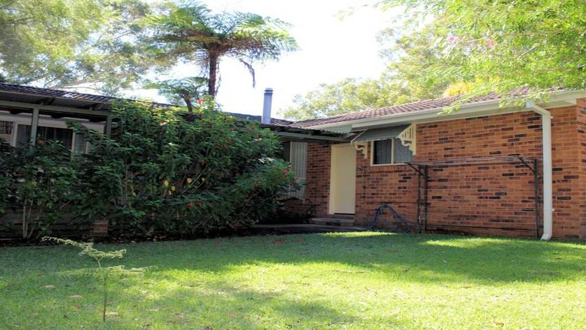 Holiday home for 6 people, with garden in Hawks Nest