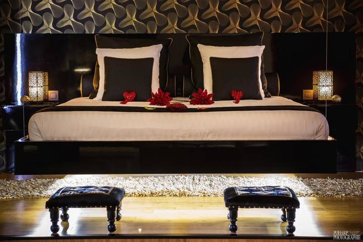 Gîte pour 2 personnes, avec jacuzzi ainsi que jardin et sauna à Welkenraedt