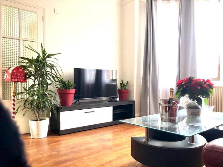 Location de vacances pour 8 personnes, avec jardin à Sainte-Savine - 2