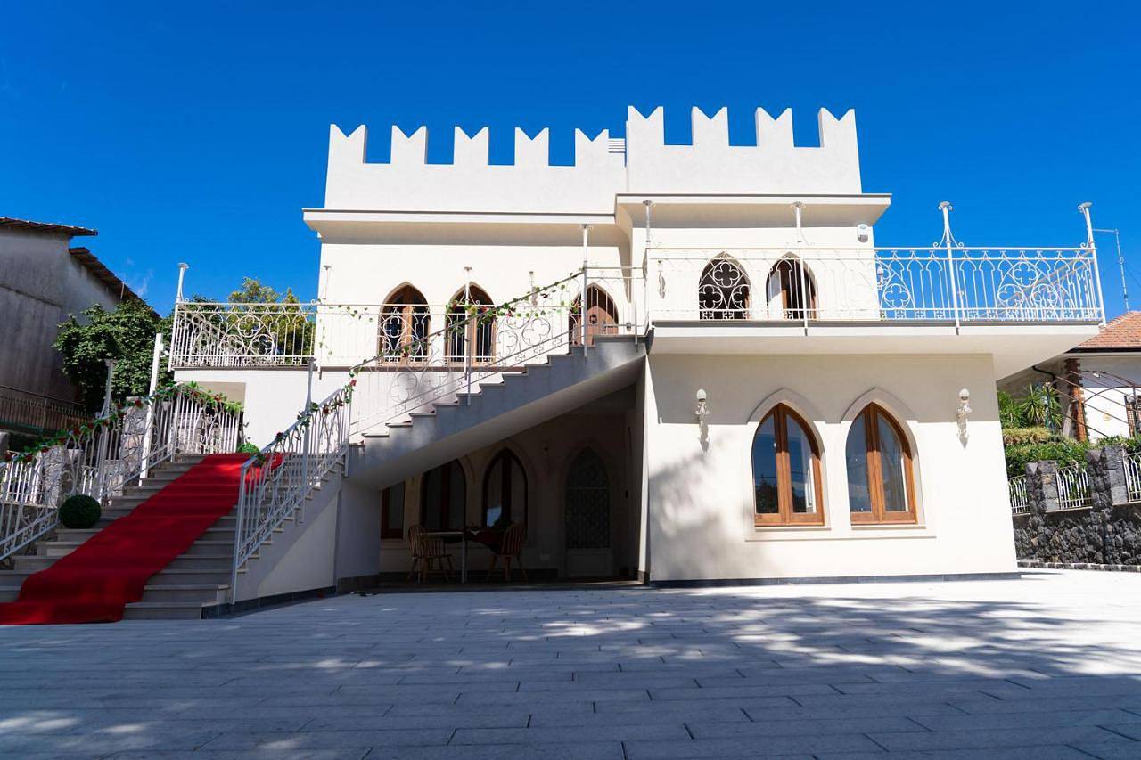 Deluxe Villa in Trecastagni, Etna