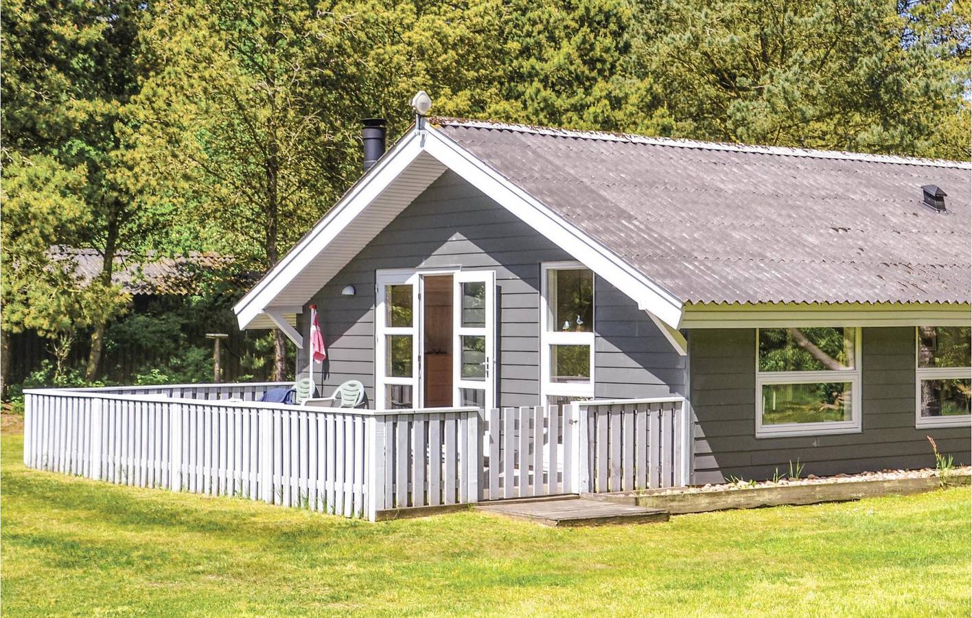Holiday home for 4 people with terrace in Nørre Nebel, Varde Region