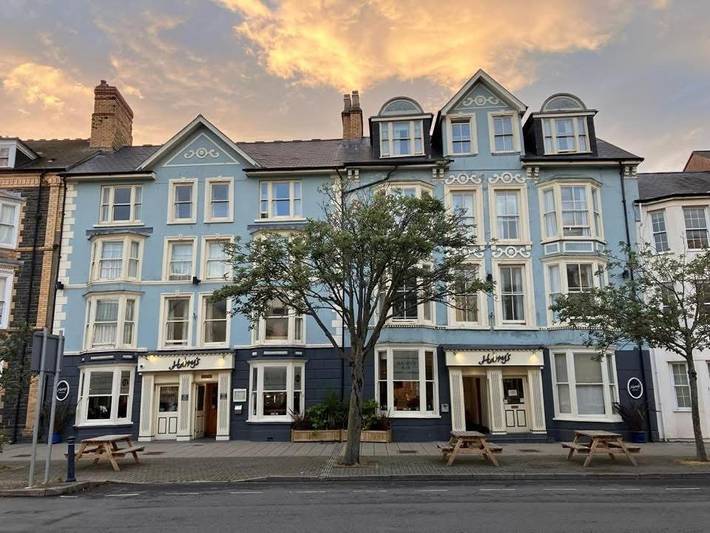 Chambre d’hôte pour 4 personnes, avec Jardin à Aberystwyth