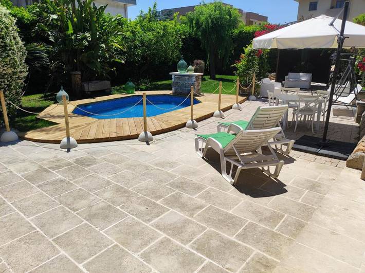 Casa vacanza per 5 persone, con Terrazza e Giardino nonché Piscina e Panorama a Novoli