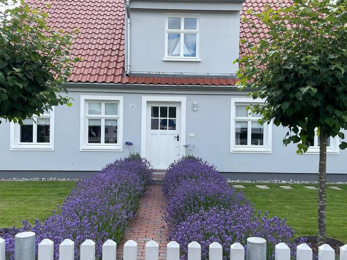 Ferienwohnung für 2 Personen, mit Terrasse und Garten sowie Ausblick in Wieck (Greifswald)
