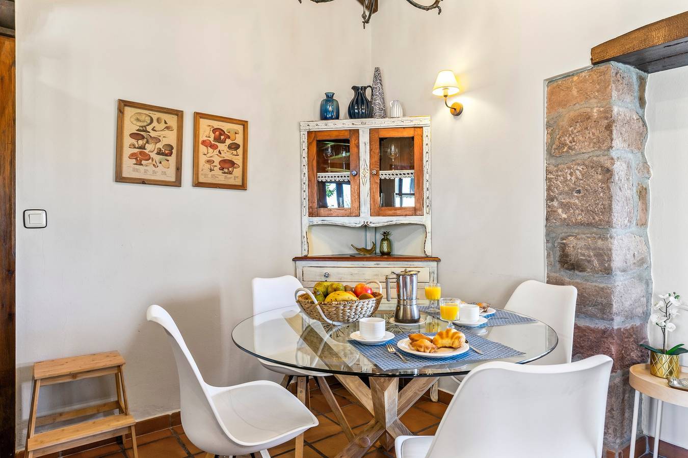 Country House 'El Llagar De Naveda' with Mountain View, Private Terrace and Wi-Fi in Cabranes, Costa Verde (Spain)